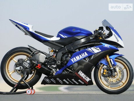 Yamaha YZF 2013 года