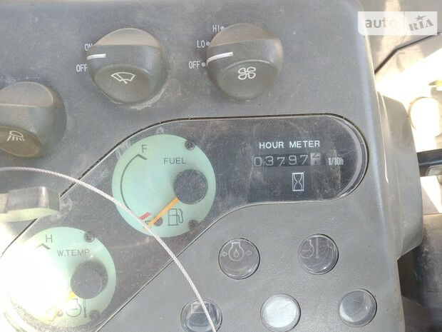 Янмар ВИО 2010 года Yanmar VIO 2010 года