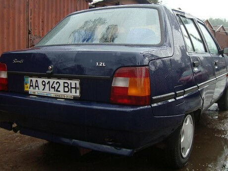 ЗАЗ 1103 Славута 2006 года ЗАЗ 1103 Славута 2006 года