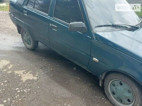 ЗАЗ 1103 Славута 2004 року ЗАЗ 1103 Славута 2004 року