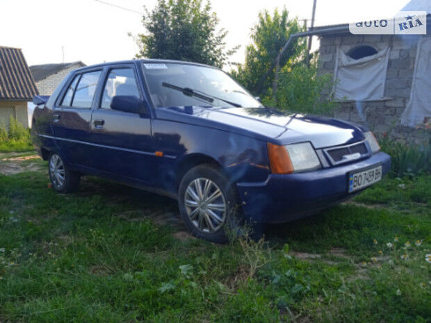 ЗАЗ 1103 Славута 2003 года ЗАЗ 1103 Славута 2003 года