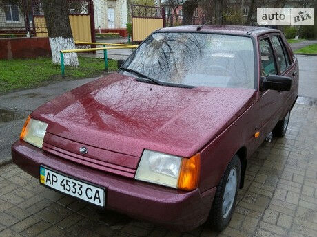 ЗАЗ 1103 Славута 1999 года ЗАЗ 1103 Славута 1999 года