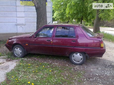 ЗАЗ 1103 Славута 2006 года ЗАЗ 1103 Славута 2006 года