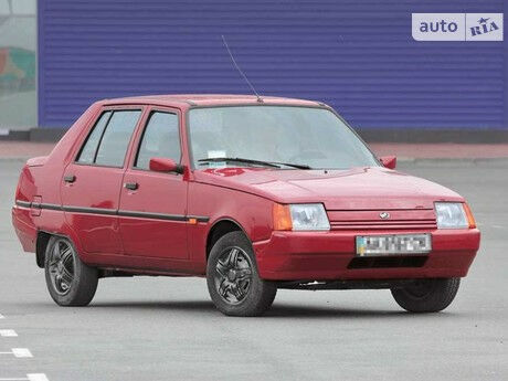 ЗАЗ 1103 Славута 2004 року ЗАЗ 1103 Славута 2004 року