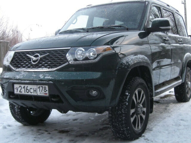 УАЗ Патриот 2010 года