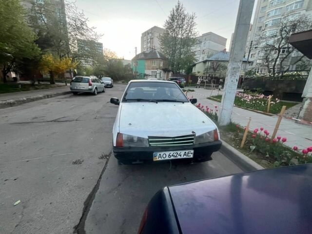 Белый Акура СЛ, объемом двигателя 0 л и пробегом 1000 тыс. км за 435 $, фото 1 на Automoto.ua