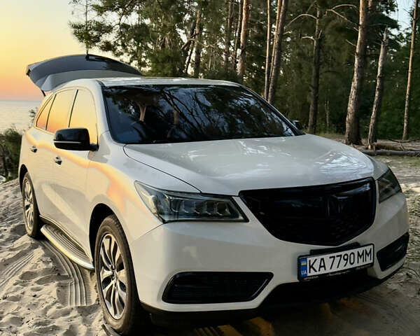 Белый Акура МДХ, объемом двигателя 3.5 л и пробегом 220 тыс. км за 18500 $, фото 1 на Automoto.ua