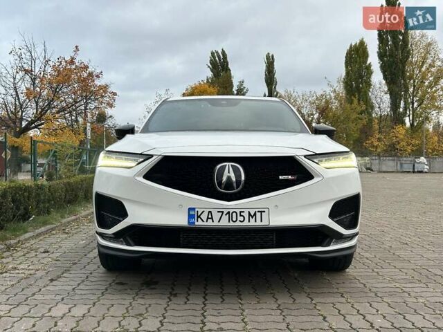Белый Акура МДХ, объемом двигателя 3 л и пробегом 57 тыс. км за 53900 $, фото 1 на Automoto.ua