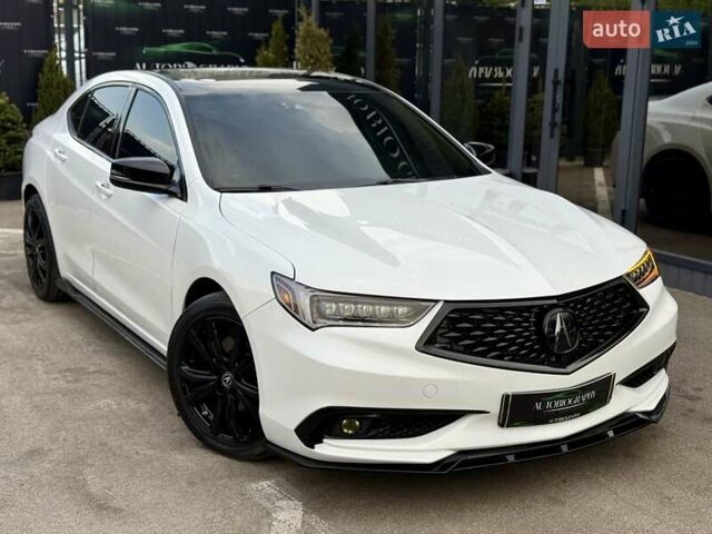 Белый Акура ТЛХ, объемом двигателя 2.36 л и пробегом 54 тыс. км за 16900 $, фото 1 на Automoto.ua
