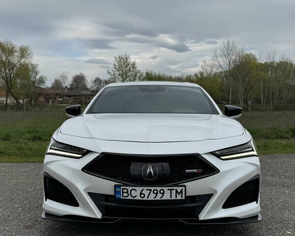 Белый Акура ТЛХ, объемом двигателя 3 л и пробегом 85 тыс. км за 55000 $, фото 1 на Automoto.ua