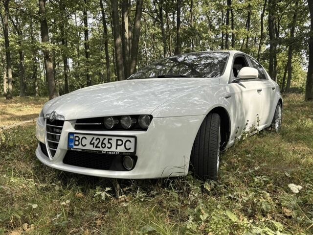 Білий Альфа 159, об'ємом двигуна 1.8 л та пробігом 103 тис. км за 7650 $, фото 1 на Automoto.ua