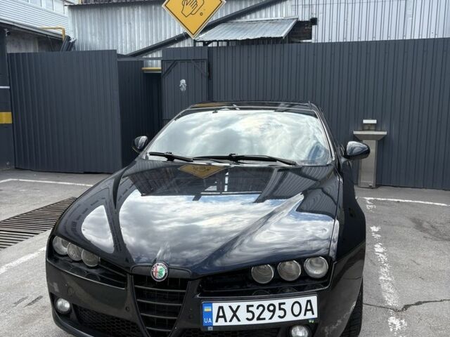 Черный Альфа 159, объемом двигателя 2.2 л и пробегом 217 тыс. км за 5000 $, фото 1 на Automoto.ua