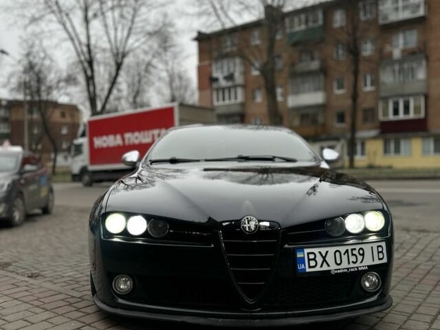 Чорний Альфа 159, об'ємом двигуна 2.4 л та пробігом 160 тис. км за 7900 $, фото 1 на Automoto.ua