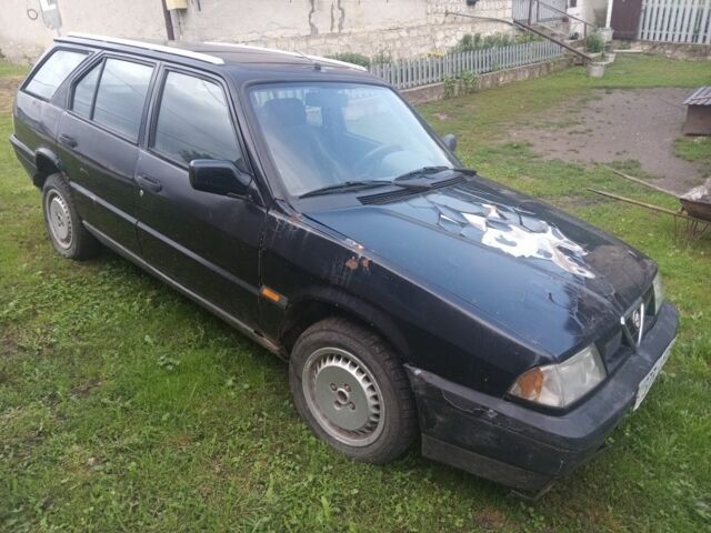 Черный Альфа 33, объемом двигателя 0 л и пробегом 200 тыс. км за 594 $, фото 1 на Automoto.ua