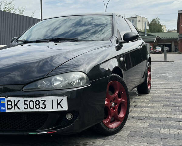 Чорний Альфа Ромео 147, об'ємом двигуна 1.9 л та пробігом 302 тис. км за 4800 $, фото 1 на Automoto.ua