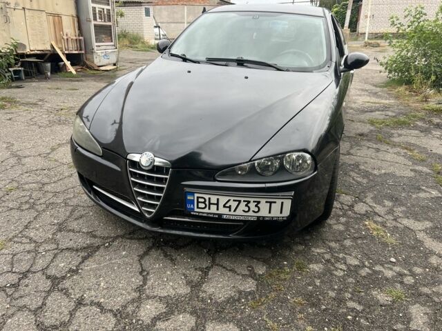 Черный Альфа Ромео 147, объемом двигателя 2 л и пробегом 210 тыс. км за 3701 $, фото 1 на Automoto.ua