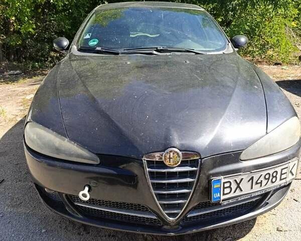Черный Альфа Ромео 147, объемом двигателя 1.6 л и пробегом 250 тыс. км за 1771 $, фото 1 на Automoto.ua