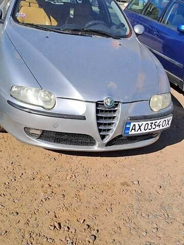 Серый Альфа Ромео 147, объемом двигателя 1.97 л и пробегом 267 тыс. км за 2800 $, фото 1 на Automoto.ua