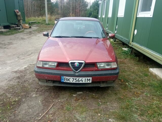 Красный Альфа Ромео 155, объемом двигателя 2 л и пробегом 255 тыс. км за 1500 $, фото 1 на Automoto.ua