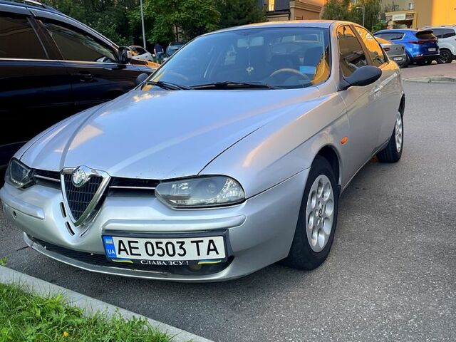 Сірий Альфа Ромео 156, об'ємом двигуна 2.4 л та пробігом 320 тис. км за 2600 $, фото 1 на Automoto.ua