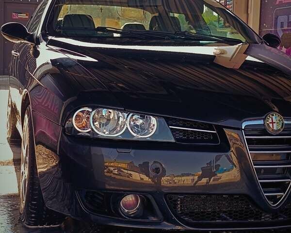 Сірий Альфа Ромео 156, об'ємом двигуна 2 л та пробігом 269 тис. км за 2900 $, фото 1 на Automoto.ua