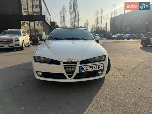 Белый Альфа Ромео 159, объемом двигателя 2.2 л и пробегом 137 тыс. км за 5200 $, фото 1 на Automoto.ua