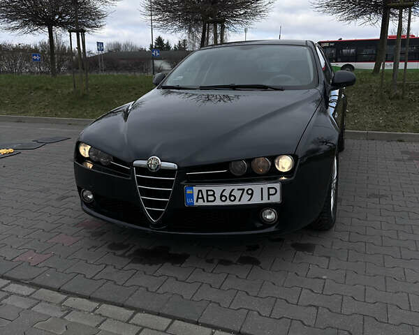Чорний Альфа Ромео 159, об'ємом двигуна 1.8 л та пробігом 203 тис. км за 6500 $, фото 1 на Automoto.ua