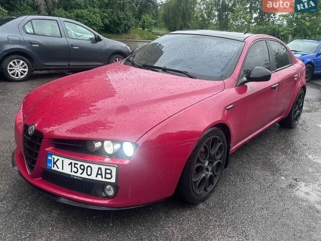 Червоний Альфа Ромео 159, об'ємом двигуна 1.9 л та пробігом 239 тис. км за 5500 $, фото 1 на Automoto.ua