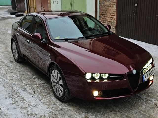 Червоний Альфа Ромео 159, об'ємом двигуна 2.2 л та пробігом 241 тис. км за 5850 $, фото 1 на Automoto.ua