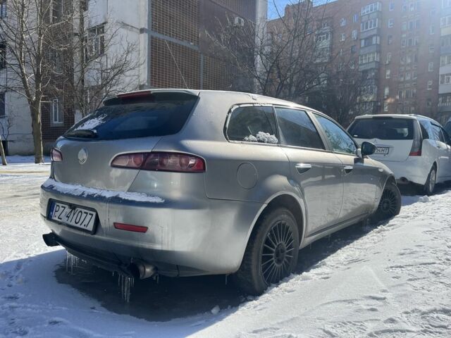 Сірий Альфа Ромео 159, об'ємом двигуна 1.9 л та пробігом 250 тис. км за 1500 $, фото 1 на Automoto.ua