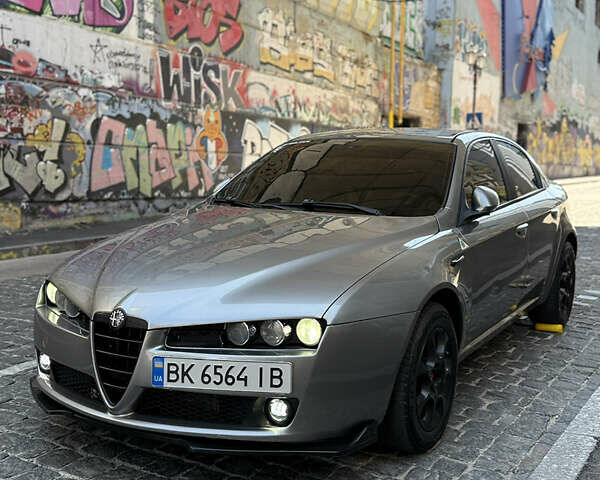 Сірий Альфа Ромео 159, об'ємом двигуна 1.91 л та пробігом 297 тис. км за 5899 $, фото 1 на Automoto.ua