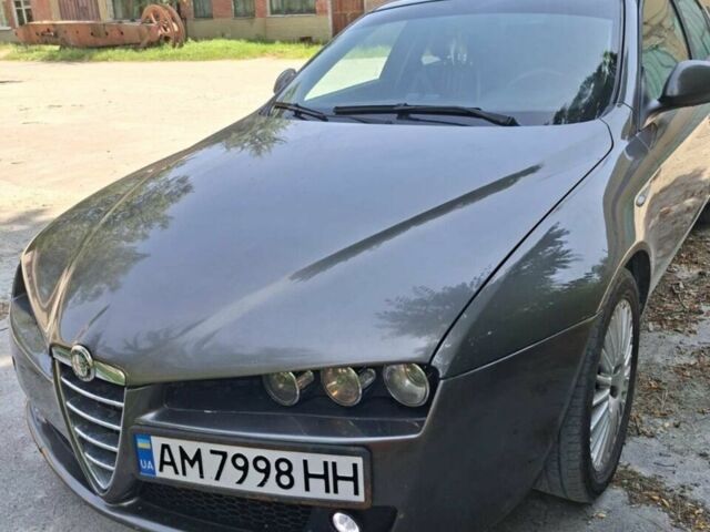 Серый Альфа Ромео 159, объемом двигателя 1.91 л и пробегом 350 тыс. км за 5100 $, фото 1 на Automoto.ua