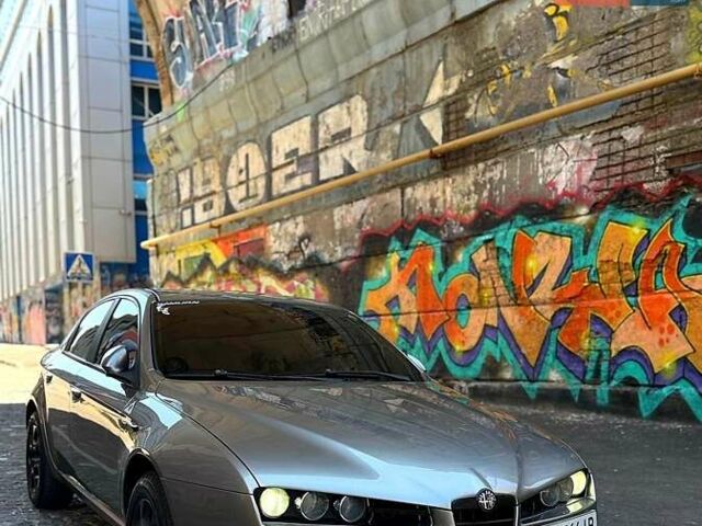 Сірий Альфа Ромео 159, об'ємом двигуна 1.9 л та пробігом 300 тис. км за 5600 $, фото 1 на Automoto.ua