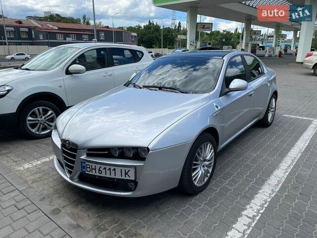 Сірий Альфа Ромео 159, об'ємом двигуна 1.91 л та пробігом 222 тис. км за 5700 $, фото 1 на Automoto.ua