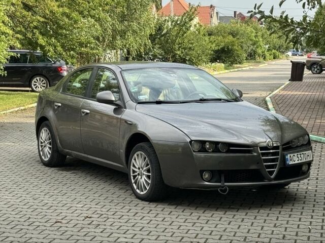 Серый Альфа Ромео 159, объемом двигателя 1.9 л и пробегом 343 тыс. км за 4800 $, фото 1 на Automoto.ua