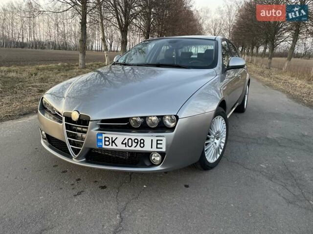 Серый Альфа Ромео 159, объемом двигателя 2.2 л и пробегом 221 тыс. км за 6200 $, фото 1 на Automoto.ua