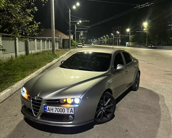 Сірий Альфа Ромео 159, об'ємом двигуна 1.8 л та пробігом 254 тис. км за 5799 $, фото 1 на Automoto.ua