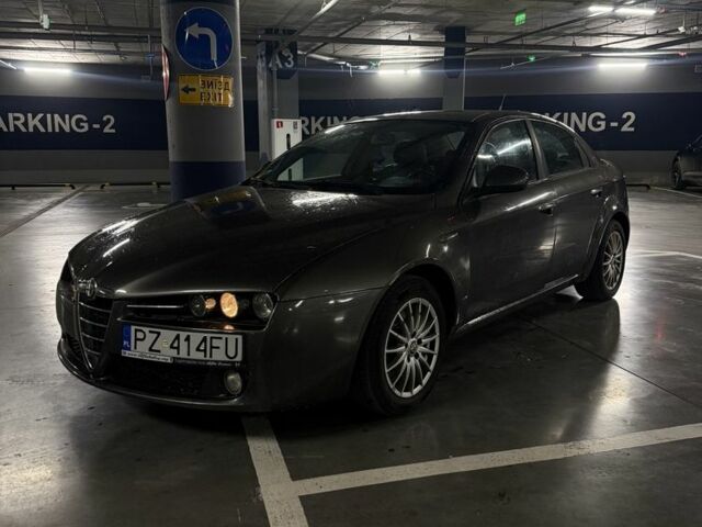 Серый Альфа Ромео 159, объемом двигателя 1.9 л и пробегом 200 тыс. км за 3000 $, фото 1 на Automoto.ua