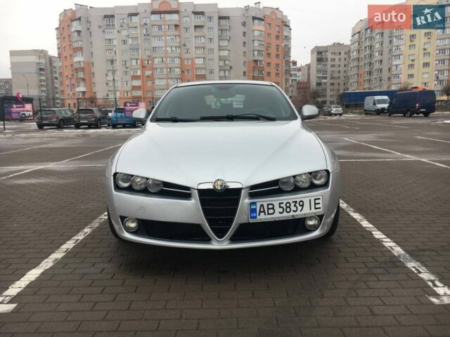 Сірий Альфа Ромео 159, об'ємом двигуна 2 л та пробігом 235 тис. км за 7999 $, фото 1 на Automoto.ua
