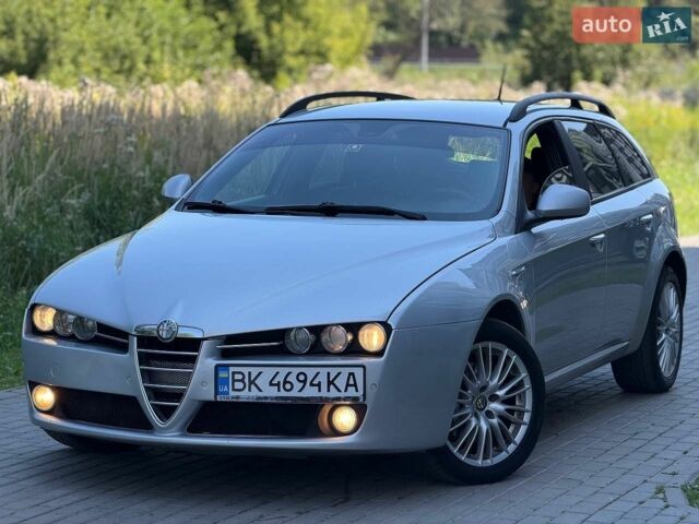Сірий Альфа Ромео 159, об'ємом двигуна 2 л та пробігом 250 тис. км за 5550 $, фото 1 на Automoto.ua