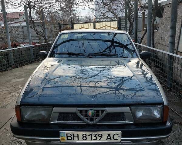 Сірий Альфа Ромео 75, об'ємом двигуна 1.6 л та пробігом 158 тис. км за 2100 $, фото 1 на Automoto.ua