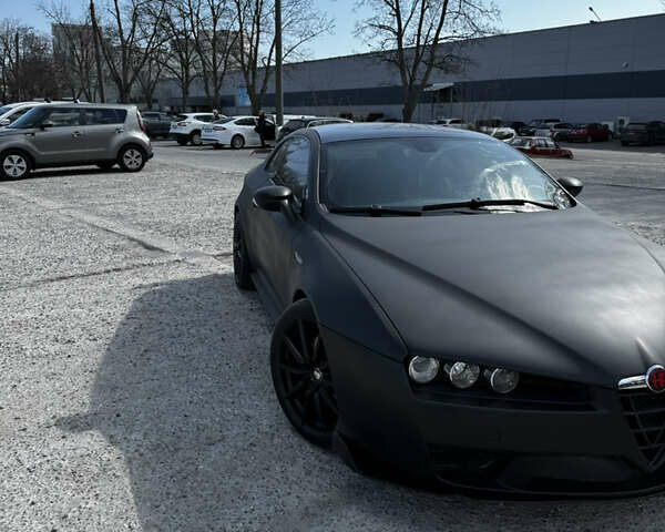 Черный Альфа Ромео Брера, объемом двигателя 2.4 л и пробегом 200 тыс. км за 10000 $, фото 1 на Automoto.ua