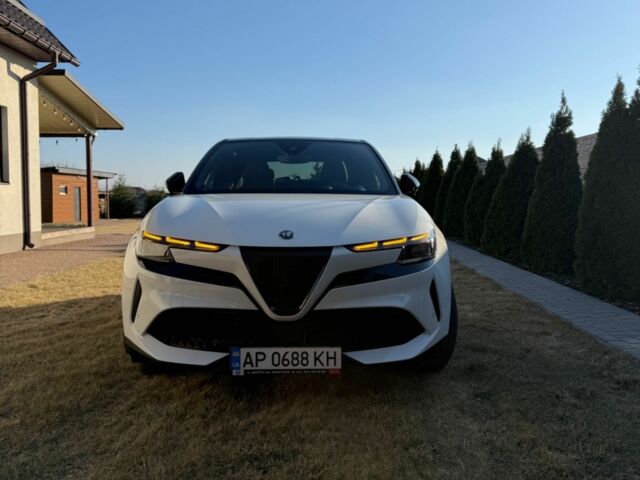 Білий Альфа Ромео Інша, об'ємом двигуна 1.2 л та пробігом 7 тис. км за 28000 $, фото 1 на Automoto.ua