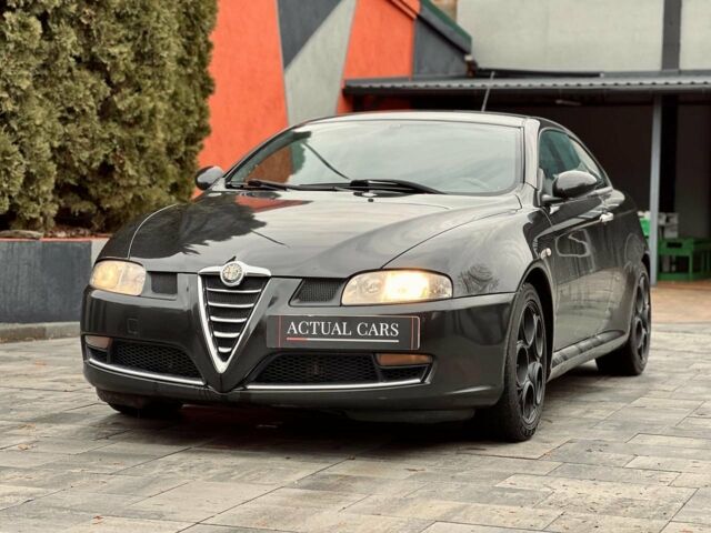 Чорний Альфа Ромео GT, об'ємом двигуна 2 л та пробігом 190 тис. км за 5200 $, фото 1 на Automoto.ua