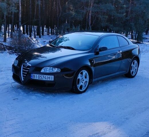 Чорний Альфа Ромео GT, об'ємом двигуна 2 л та пробігом 208 тис. км за 4519 $, фото 1 на Automoto.ua