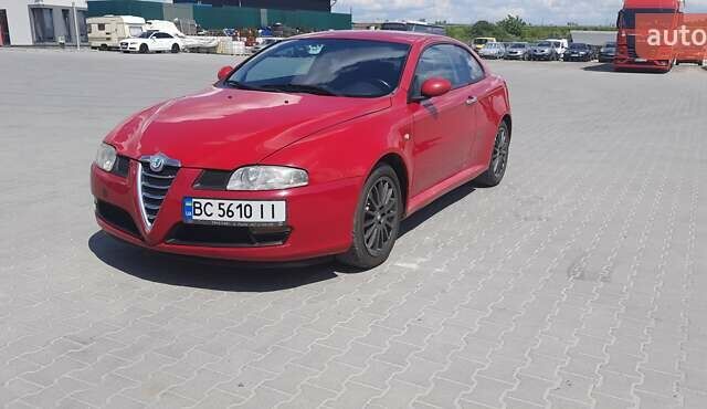 Червоний Альфа Ромео GT, об'ємом двигуна 1.97 л та пробігом 172 тис. км за 4150 $, фото 1 на Automoto.ua