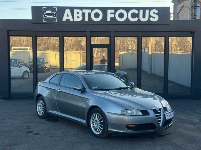 Серый Альфа Ромео ГТ, объемом двигателя 2 л и пробегом 196 тыс. км за 4790 $, фото 1 на Automoto.ua