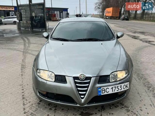Серый Альфа Ромео ГТ, объемом двигателя 1.91 л и пробегом 245 тыс. км за 3999 $, фото 1 на Automoto.ua