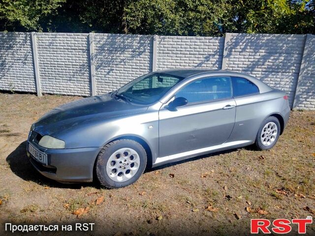 Серый Альфа Ромео ГТ, объемом двигателя 2 л и пробегом 185 тыс. км за 4500 $, фото 1 на Automoto.ua