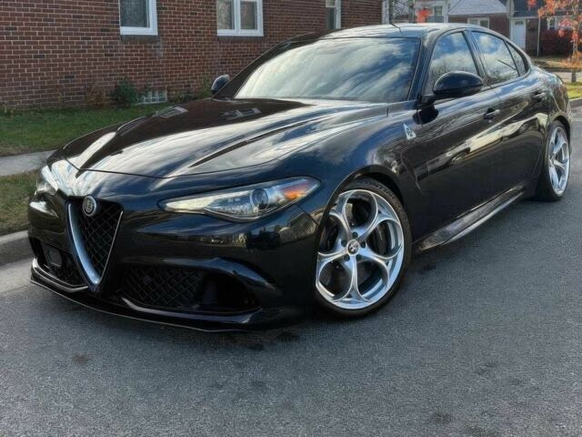 Черный Альфа Ромео Джулия, объемом двигателя 2.9 л и пробегом 30 тыс. км за 7300 $, фото 1 на Automoto.ua